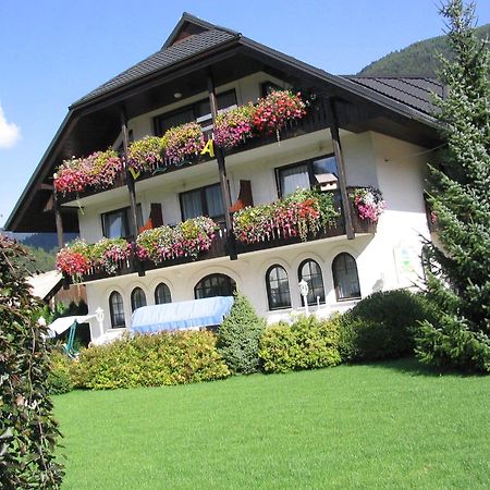 クランスカゴーラ ペンジオン リヴァダ Bed & Breakfast エクステリア 写真